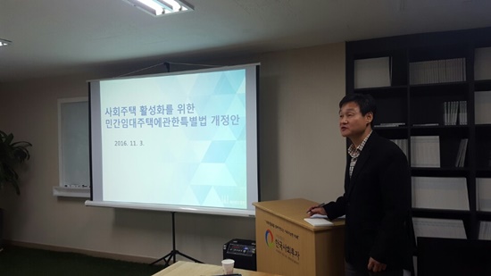 1356.jpg> <!--