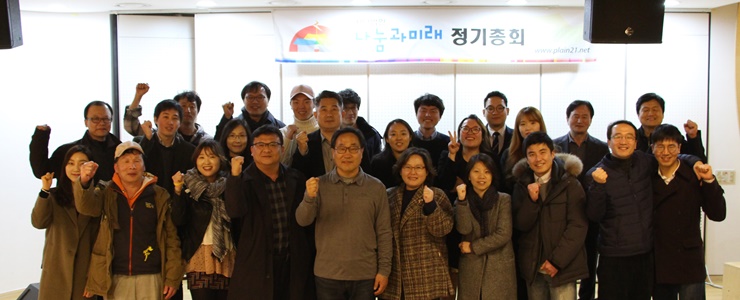 1552.jpg> <!--