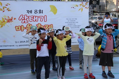 684.jpg> <!--