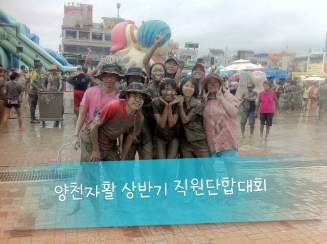 698.jpg> <!--