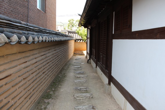 767.jpg> <!--