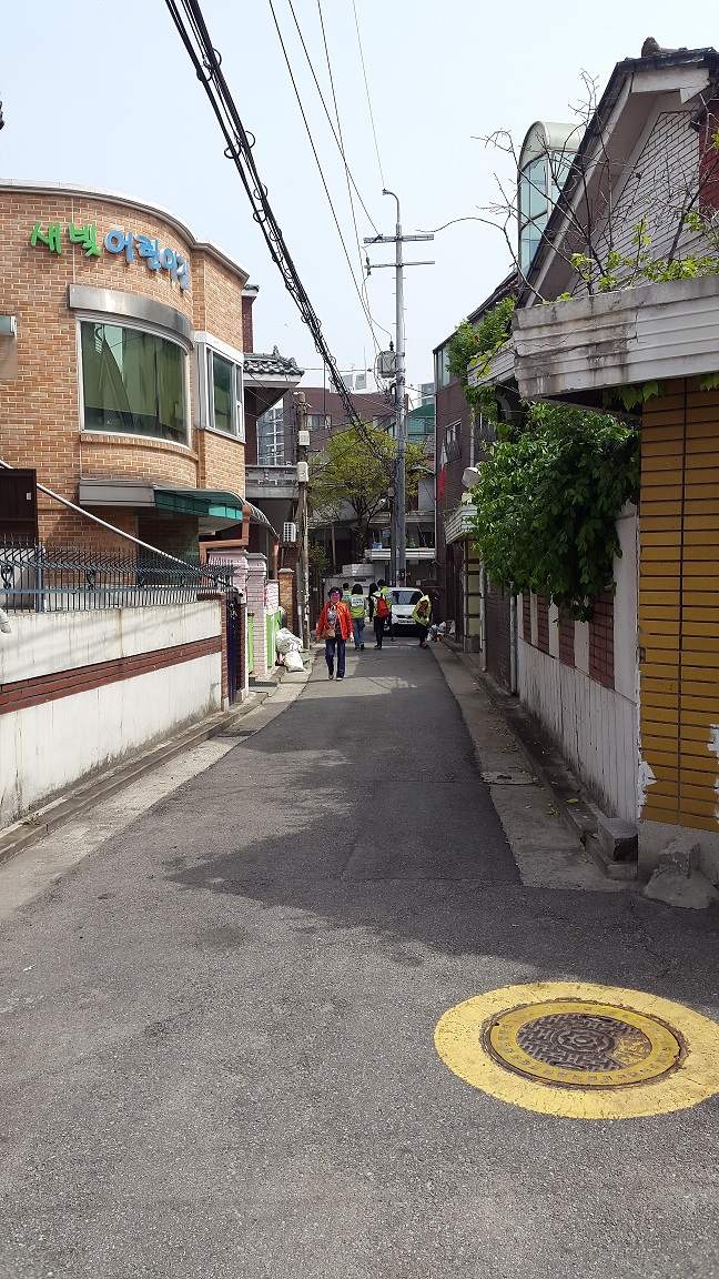 799.jpg> <!--
