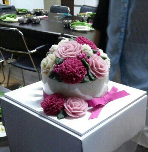 829.jpg> <!--