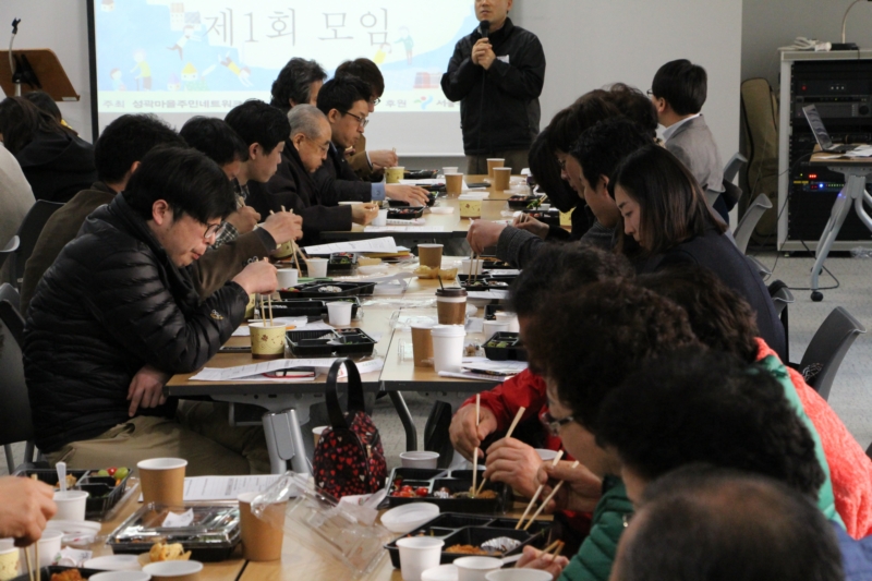 917.jpg> <!--